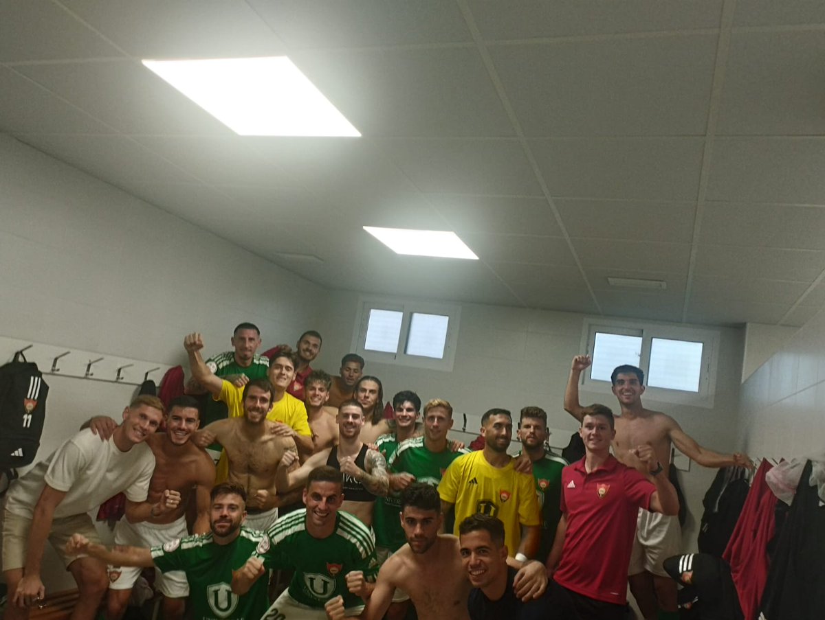 !!La primera fotopiña de la victoria!!📸🍍