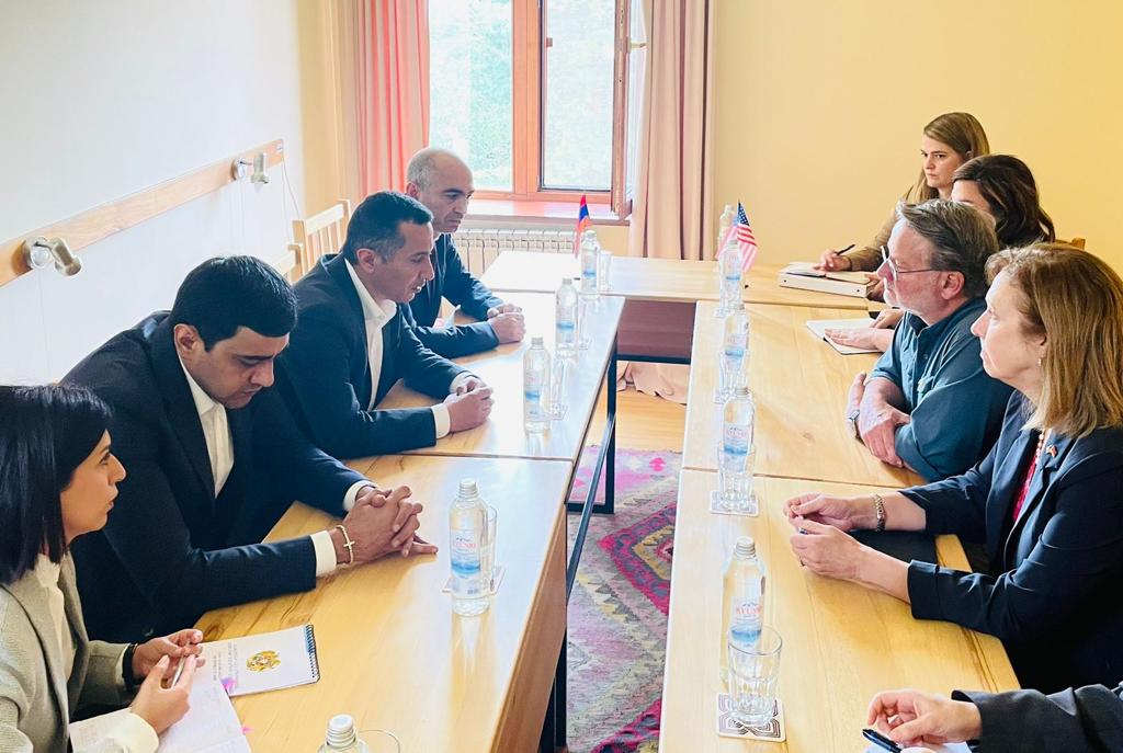 Ambassador Kristina A. Kvien (@usambyerevan) on Twitter photo Thank you to Syunik governor Robert Ghukasyan for providing an update to me and <a href="/SenGaryPeters/">Senator Gary Peters</a> on his work to support the residents of Syunik region and those seeking to address the dire humanitarian situation in Nagorno-Karabakh. Thank you to Syunik governor Robert Ghukasyan for providing an update to me and <a href="/SenGaryPeters/">Senator Gary Peters</a> on his work to support the residents of Syunik region and those seeking to address the dire humanitarian situation in Nagorno-Karabakh.