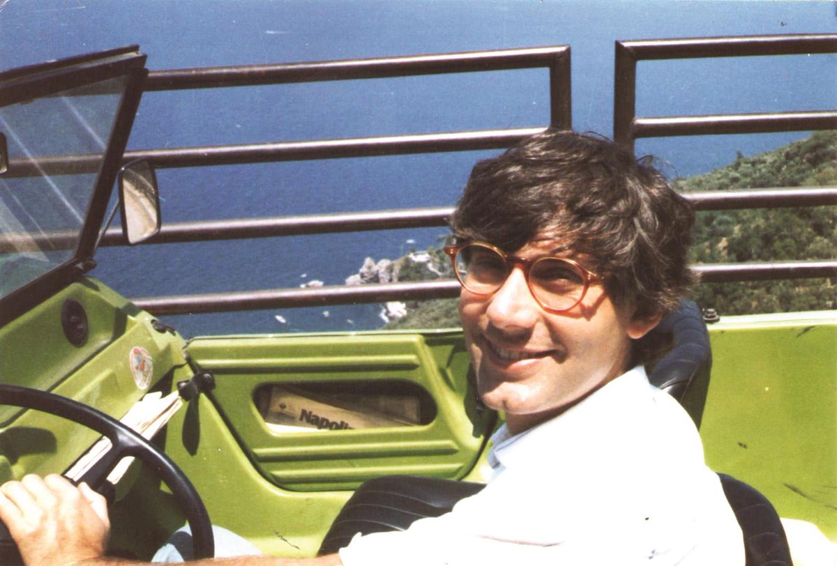 Fgs_Fondazione's tweet photo. Il cuore batte forte e il nostro impegno continua, costante, con il tuo sorriso.
Ciao Giancarlo.

#GiancarloSiani https://t.co/VzoexrT4Jh