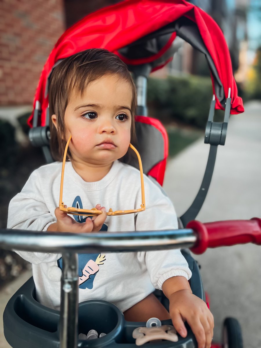 When Baby Z would rather pose than smile at the camera sometimes. Can’t decide if it’s because she hates photos and she’s trying to tell me something… Cruisin’ & Stylin’ with mama today ☀️ 😎 ☀️ #BabyZ #ZofiaIsabella