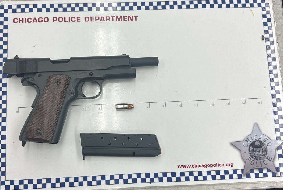 Yesterday, our officers on Beat 7623D stopped a driver for a vehicle violation in the 3800 block of W. Lake St in <a href="/ChicagoCAPS11/">11th  District - Harrison</a>. During the traffic stop investigation, this 9mm Tisas 1911 A1 was recovered. The individual was charged accordingly. Good job! <a href="/Chicago_Police/">Chicago Police</a>
