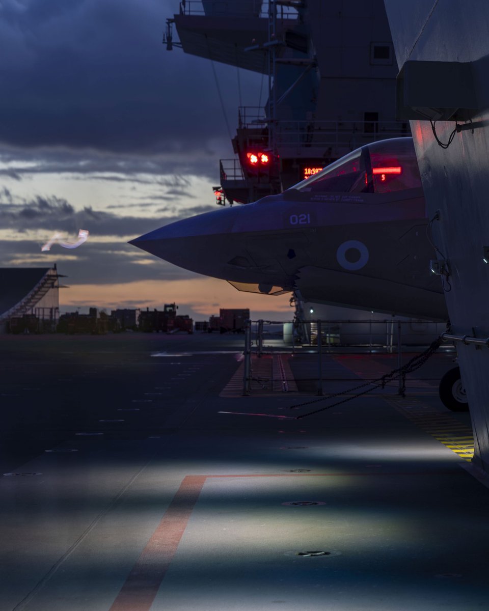 HMSQNLZ's tweet photo. We are continuing with our taskgroup integration and training with #UKCSG23. 

But here are some great photos from our talented team onboard.

#KingsFlagship #GlobalModernReady #JEFtogether https://t.co/ymDdILmHxR