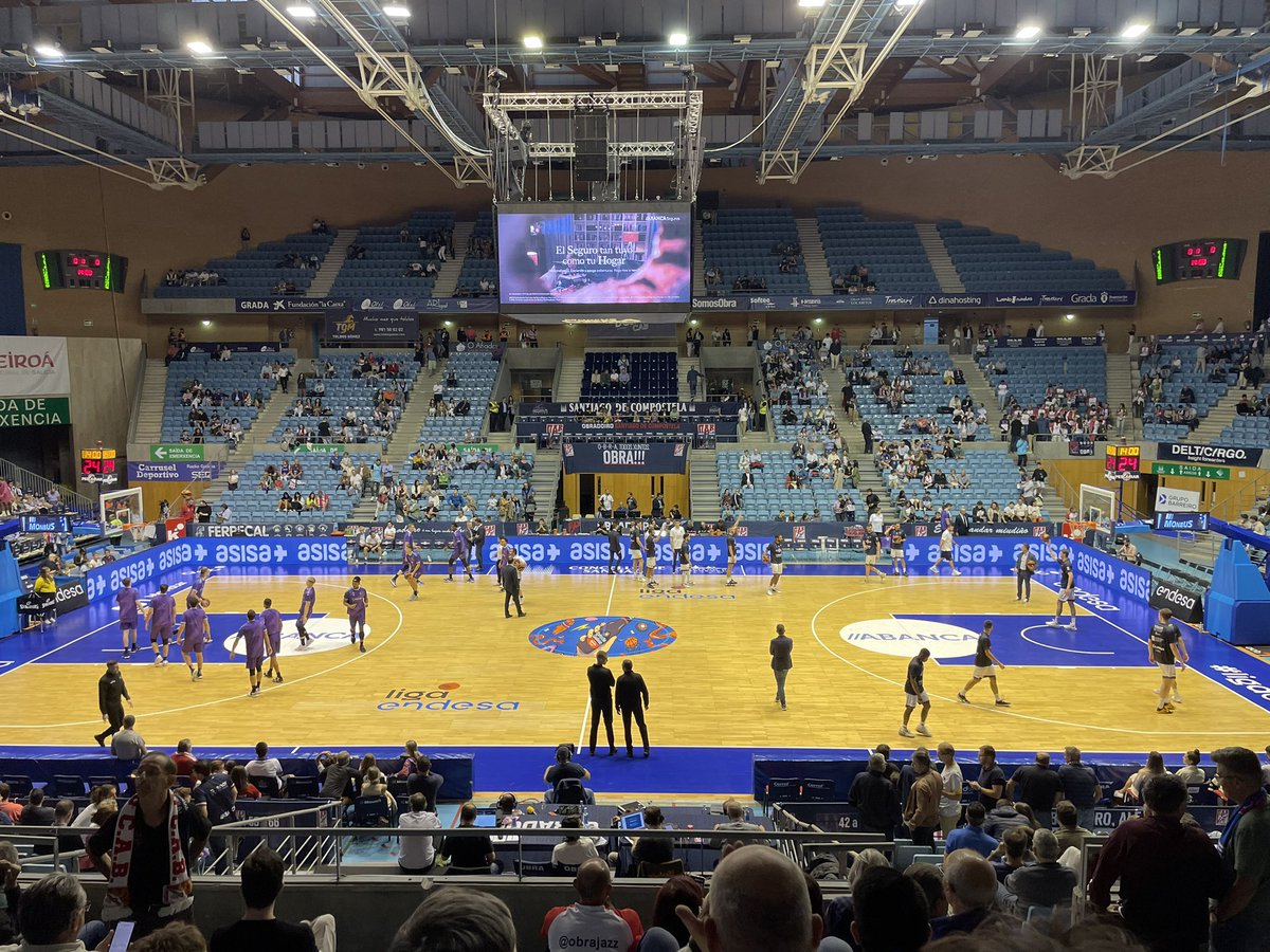 MarianVazquezM's tweet photo. Estamos de vuelta!!!! A por ellos @OBRADOIROCAB 💪🏼🦾💪💪🏽 #caldeira #miudiño #bicepsflexionado #patitasmumbru https://t.co/RMUJ8YXYbE