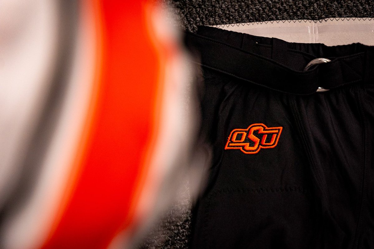 CowboyFB's tweet photo. OOTD goes crazy 🔥 https://t.co/BZrrGQR51C