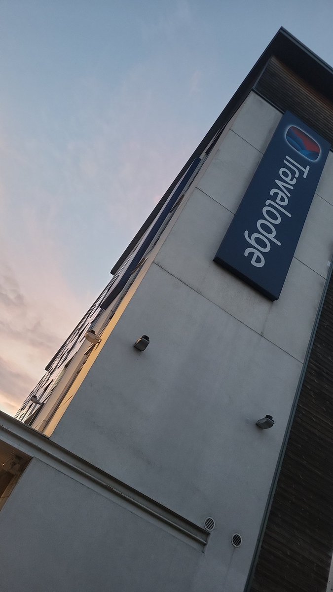 Still fkn here , still had zero response to any of my emails or calls to housing solutions Halton since I was sent here from Liverpool on Tues.... wtf!?!?!?!!! #homelessness #section21 nobody gives a flying fuck about us !! We"re from Widnes, kids schools 2 buses ,3hrs FFS .