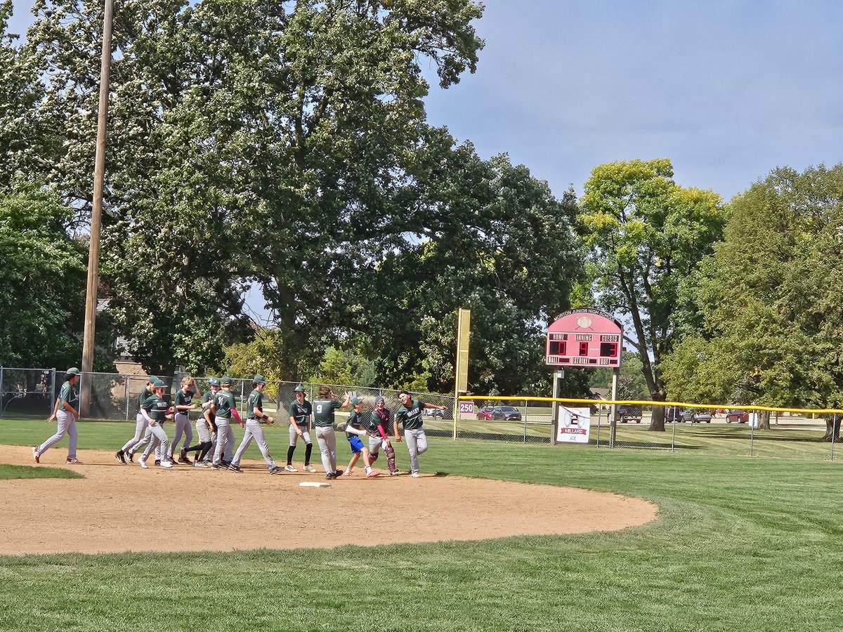 DunlapValley's tweet photo. Spartans win!! Going to state tournament!! https://t.co/pncQEAm3Zb