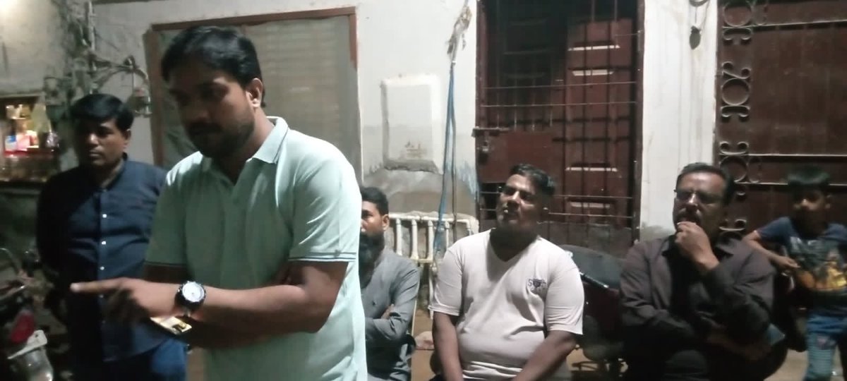 JunaidNn's tweet photo. ایم کیو ایم پاکستان ملیر ٹاون کے جوائنٹ ٹاون ممبر جنید خان  بھائی اور ٹاون ممبر عامر  بھائی نے یوسی 4Aمیں یکم اکتوبر کو ہونے والے جلسے کے حوالے سے پوکٹ میٹنگ کی جس میں یوسی کے زمیداران،کارکنان اور ہمدردو نے شرکت کی۔۔۔ https://t.co/47XRUGKz1M