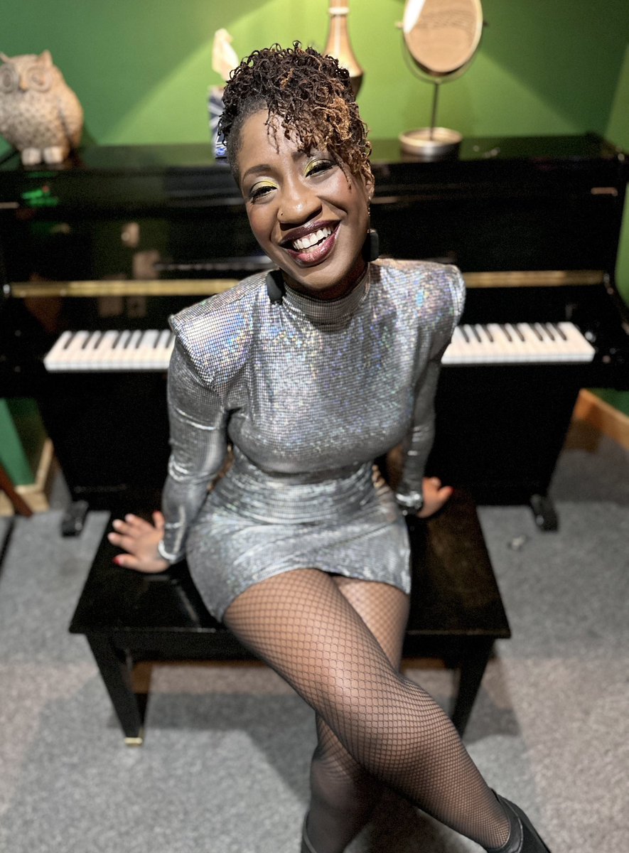 Say hello to the newly Mayor-appointed #Denver commissioner for the arts 🥰 looking forward to serving our amazing community of artists and taking it to another level 🚀  #coarts