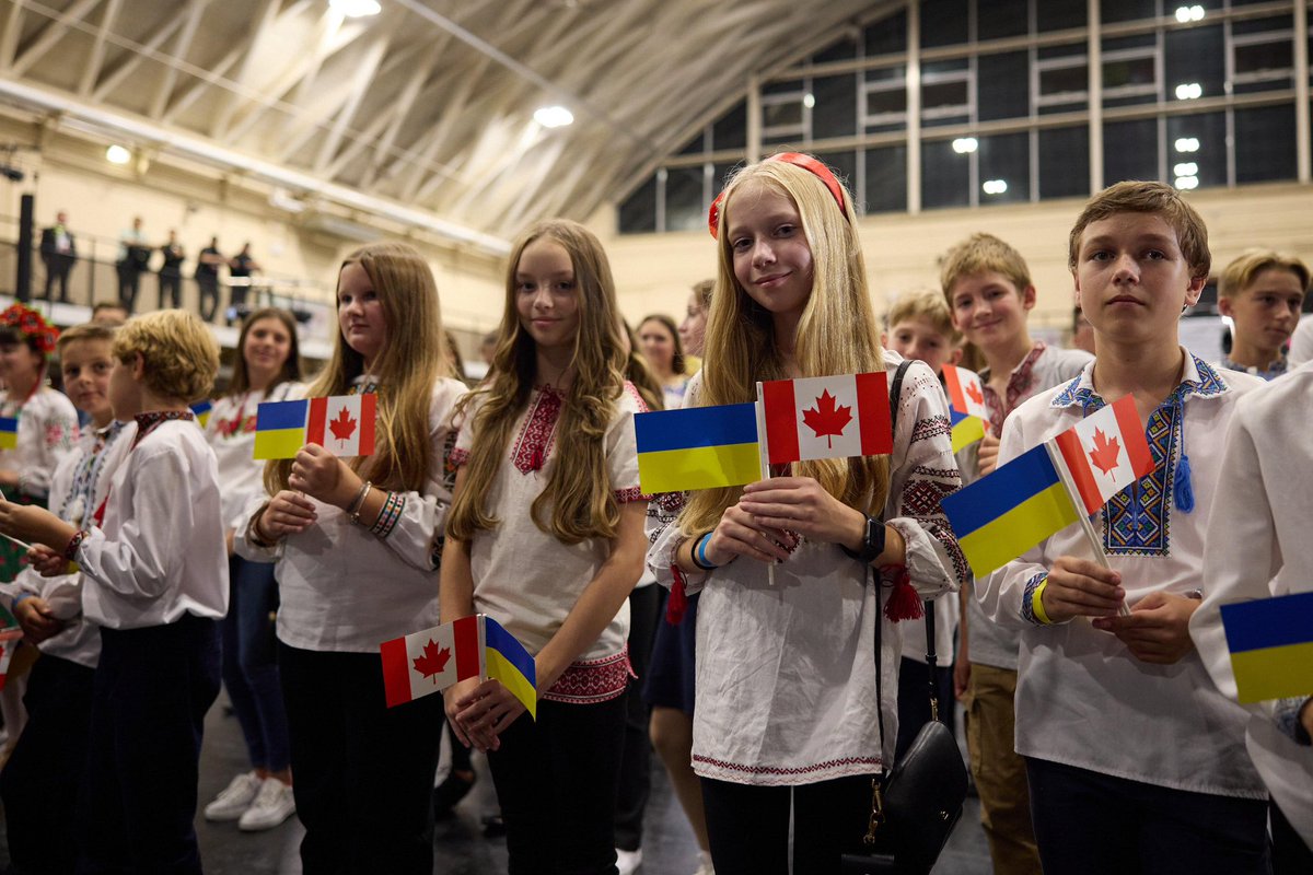 Incredible moment of singing Ukrainian National anthem by children from St. Demetrius School.
Unforgettable. Proudly. Ukrainian.