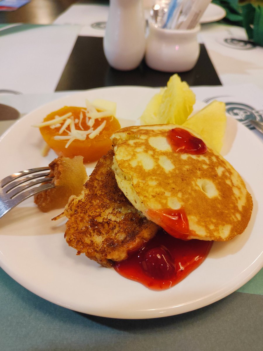 makoy0491's tweet photo. Sabayan moko mg breakfast https://t.co/uzgKalS16H