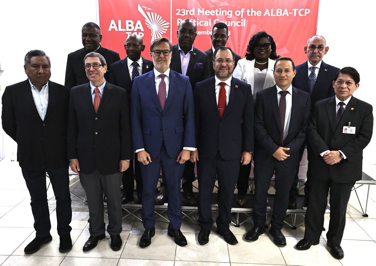 Acompañamos a los Cancilleres de los países ALBA-TCP en el XXIII Consejo Político de la Alianza, celebrado en el marco de la 78 Asamblea General de la ONU. Aprobamos por unanimidad un documento que será guia y agenda de nuestro trabajo por los pueblos del Caribe y América Latina.