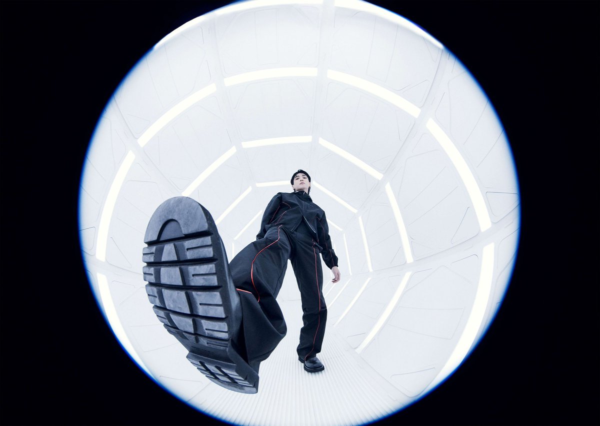 Finally know what it would look like to be stepped on by THE Jeon Jungkook