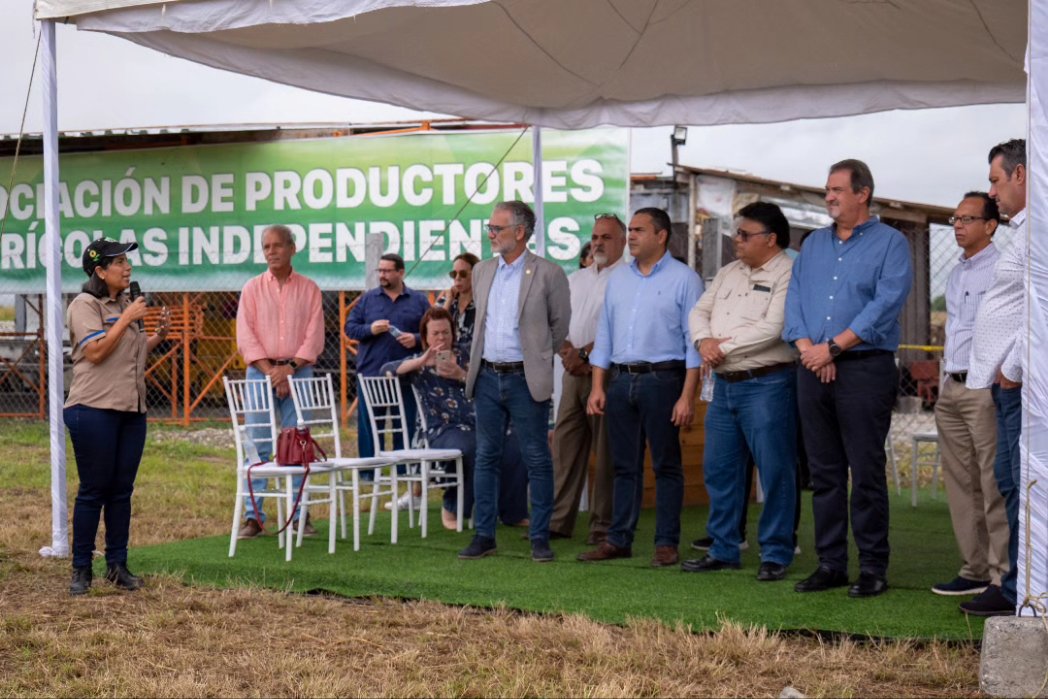 FedePortuguesa's tweet photo. Junto a las autoridades de @fedecamaras, oficializamos el primer Diplomado de Mecanización Agrícola del país, desde #Turén, en un evento que congregó a representantes del sector agroindustrial y empresarial de Portuguesa y otras partes de Venezuela. https://t.co/UgFMz0NxvX