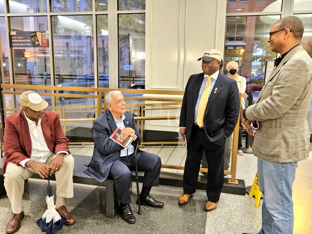 MorehouseDCalum's tweet photo. @MorehouseDCalum Night at @FordsTheatreNPS to see #SomethingMoving A Meditation on #MaynardJackson @thombowen @MorehousePrez @AlonzoRobertsn @apa1906NETwork @AyizeS @curtiseveryday @DiversifyorDie @EbbonAllen @GeoffRBennett @asbthelaw @SpelmanCollege @SpelmanPres @Morehouse https://t.co/AWZDh0zWWN