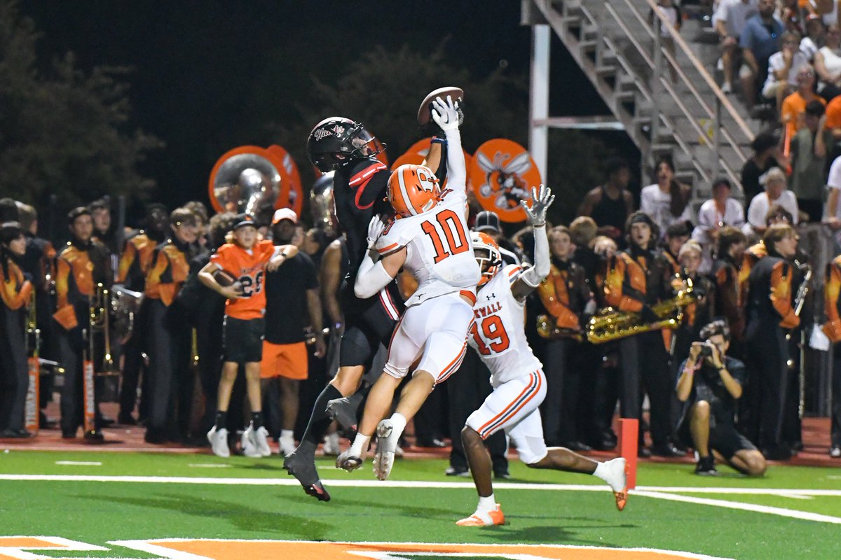 JimKlenke's tweet image. I-30 Classic @RISDAthletics @RHSJacketBacker @rockwalljfndfb #dctf #txhsfb