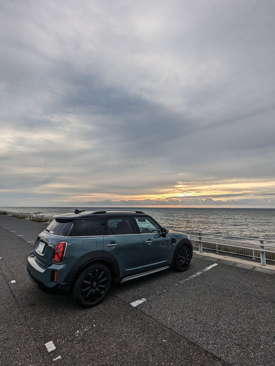 kito401's tweet image. カメ活

#MINI #CROSSOVER #COOPERD #F60⁡
#miniのある風景  #大きいMINIのある風景