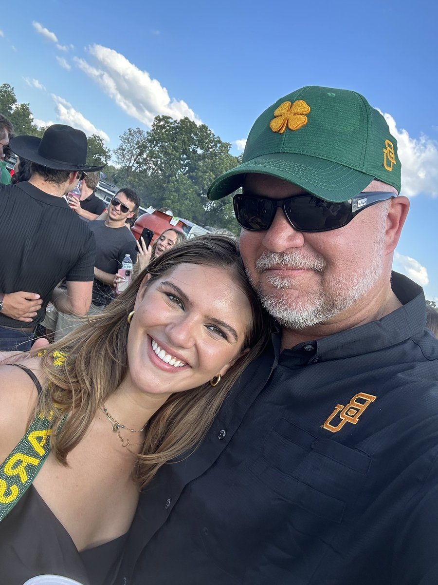 CoachRayRSA's tweet photo. Father Daughter weekend. 
Sic’ em https://t.co/J2gXnDXE94