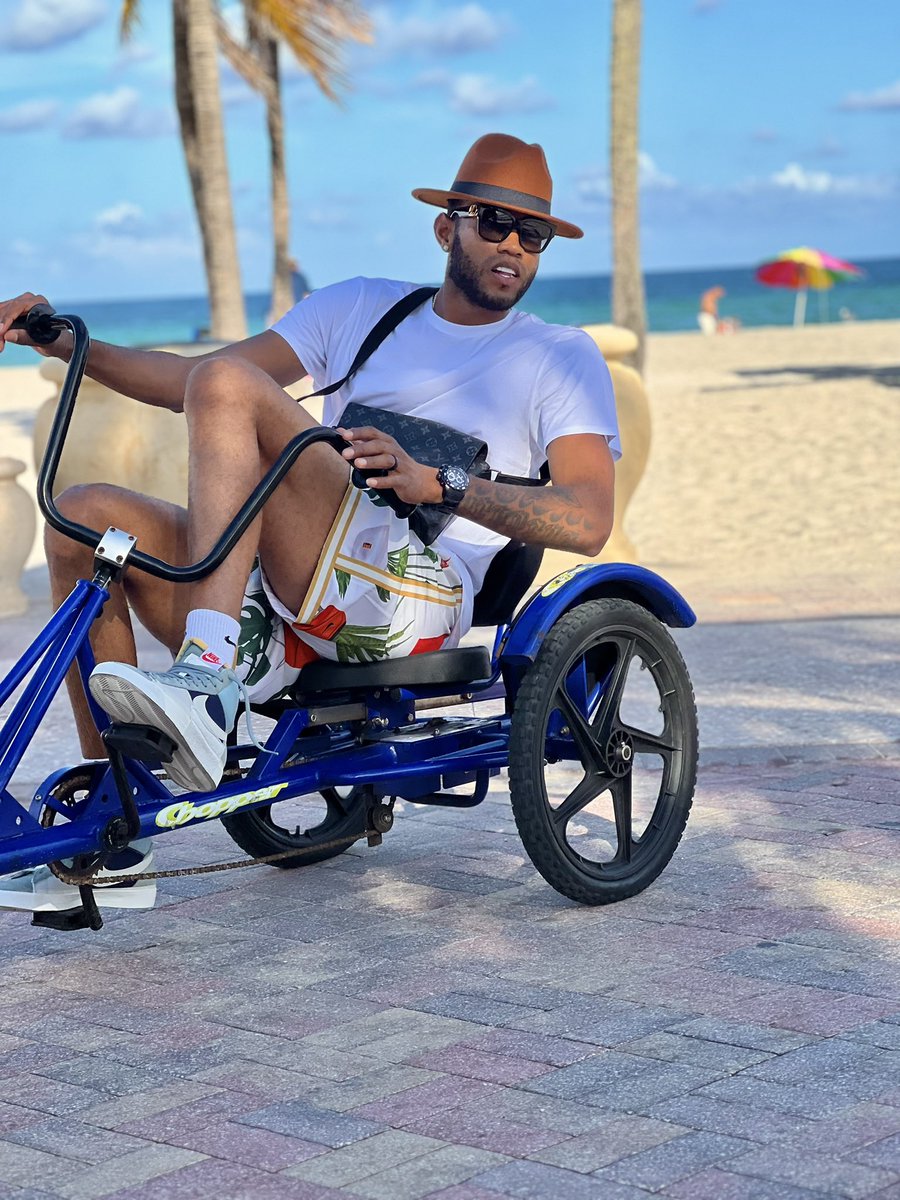 Bike time 😎 🚲
