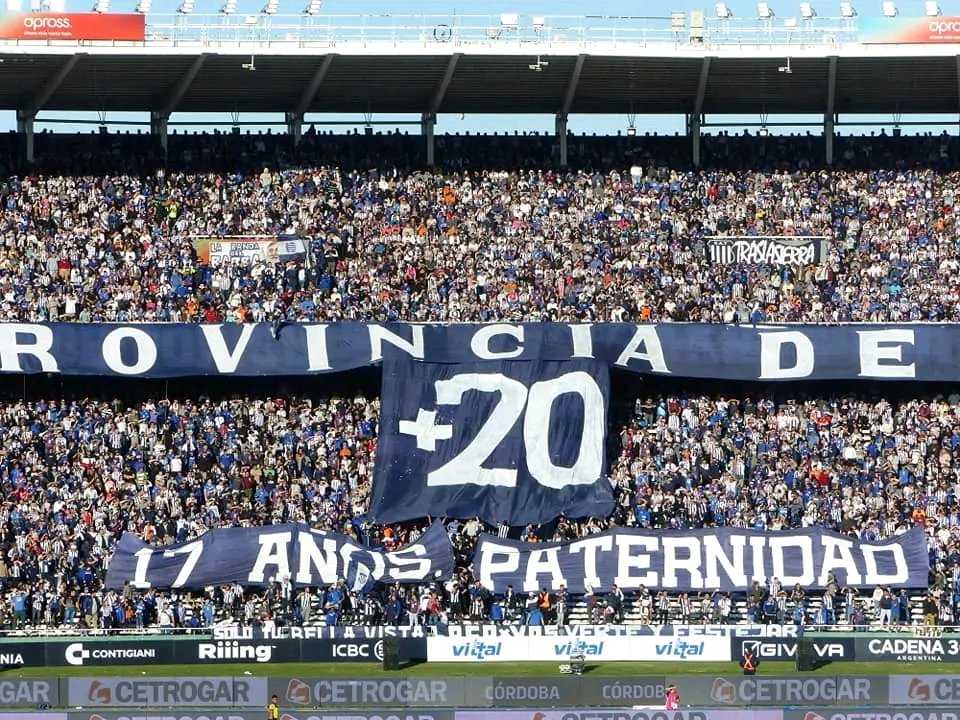 hace 17 años no nos ganan  y dicen q tenemos miedo

belgranito SOS MITOMANO Y ESO NUNCA VA A CAMBIAR.

+20 🥱🤣🤏🏼