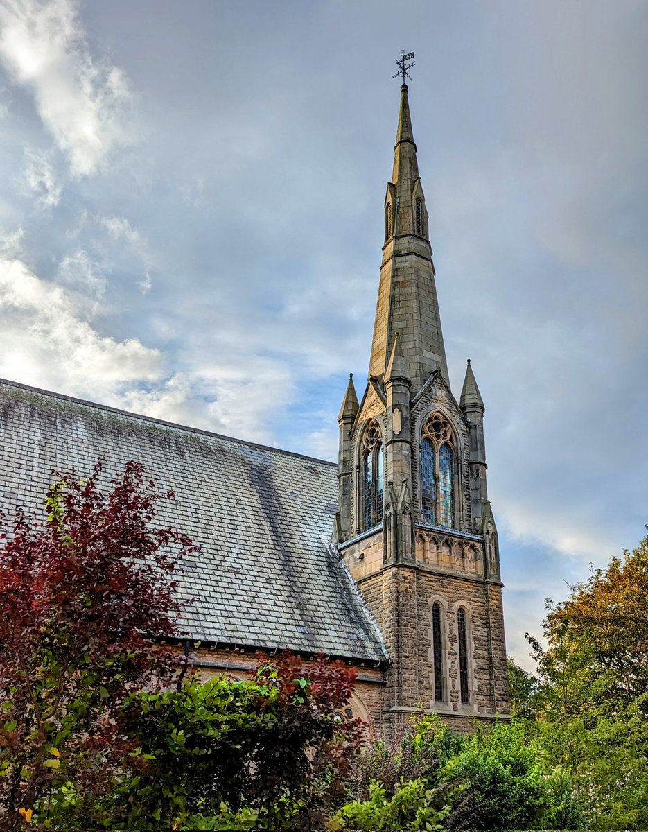 thesarkaribaap's tweet photo. Serenity of North-East England #durham #elvetmethodistchurch #septembermorning https://t.co/rGulX6USS7