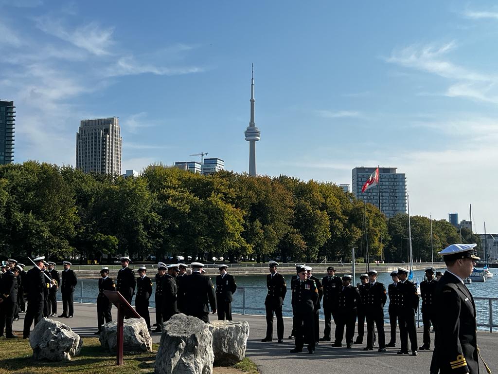 Another historical milestone of #NAVRES100.  <a href="/HMCS_NCSM_YORK/">HMCS YORK / NCSM YORK</a> has been recommissioned and now flys a commissioning pennant!  BZ to the crew for a great turnout!!!