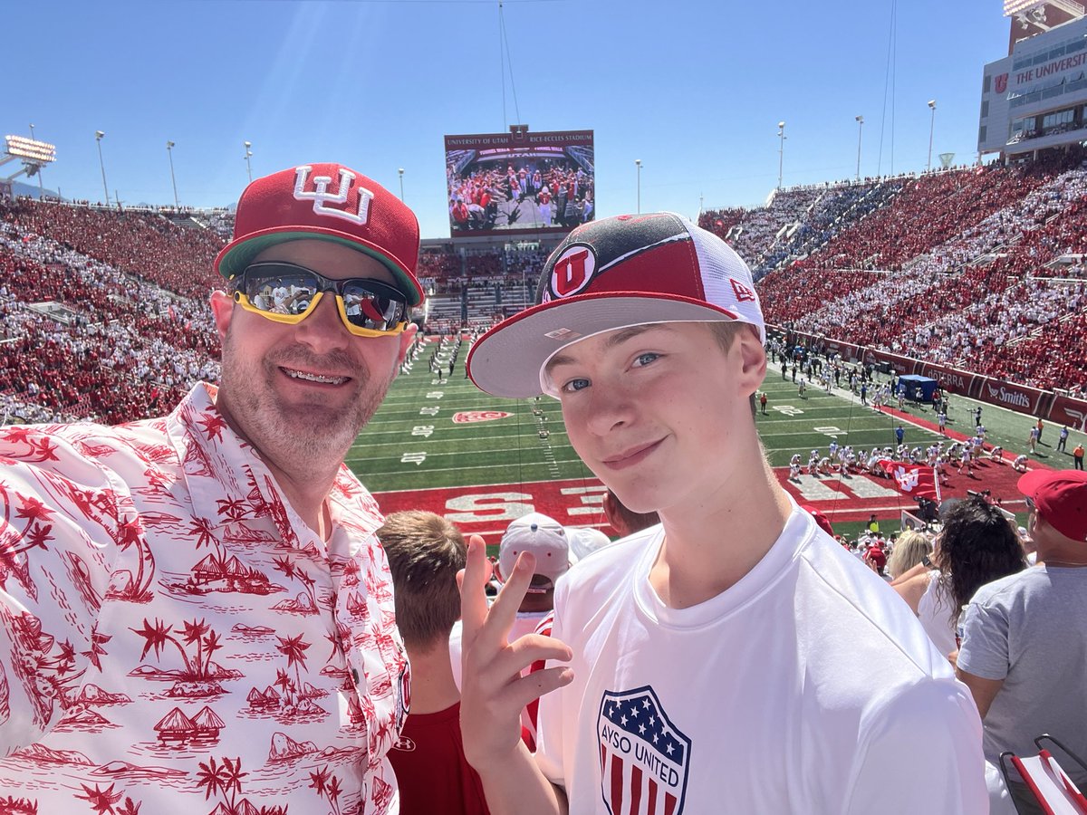 k_r_baum's tweet image. Another week looking for another win with my buddy! #UtesGameday #GoUtes