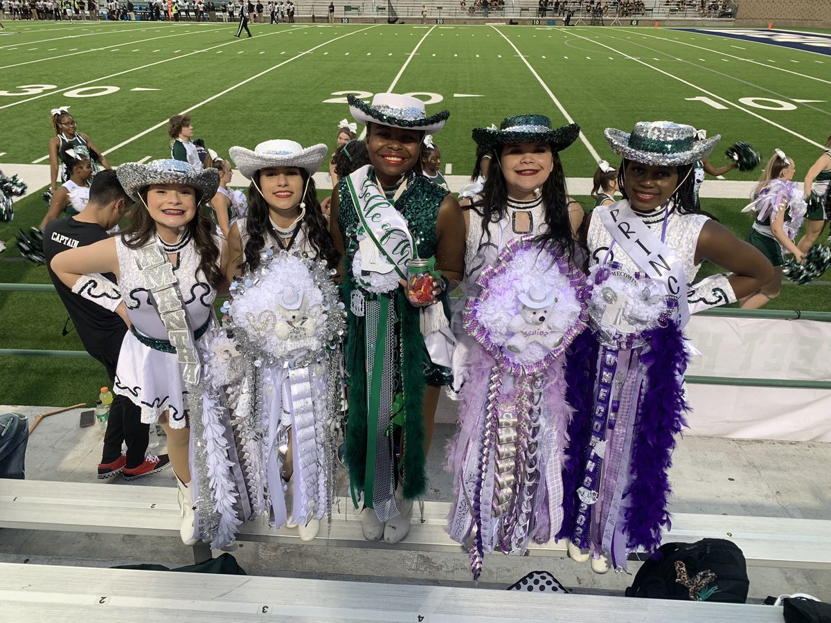 Varsity Belles tweet media