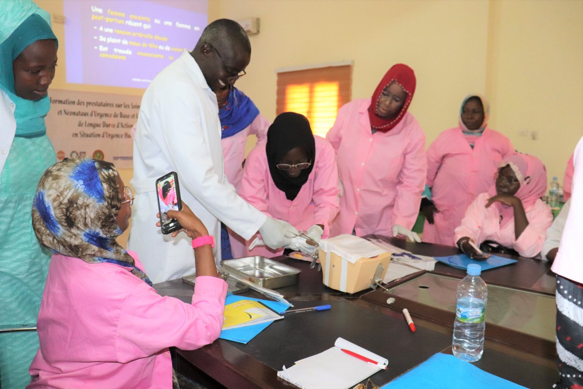 unfpamauritania's tweet photo. Renforcement de capacités des médecins, sages-femmes et ICP du Guidimakha (Sud-Est #Mauritania)  sur les #SONU en situation d'urgence humanitaire
#EmONC
@unfpamauritania https://t.co/uQx5fTgwAZ