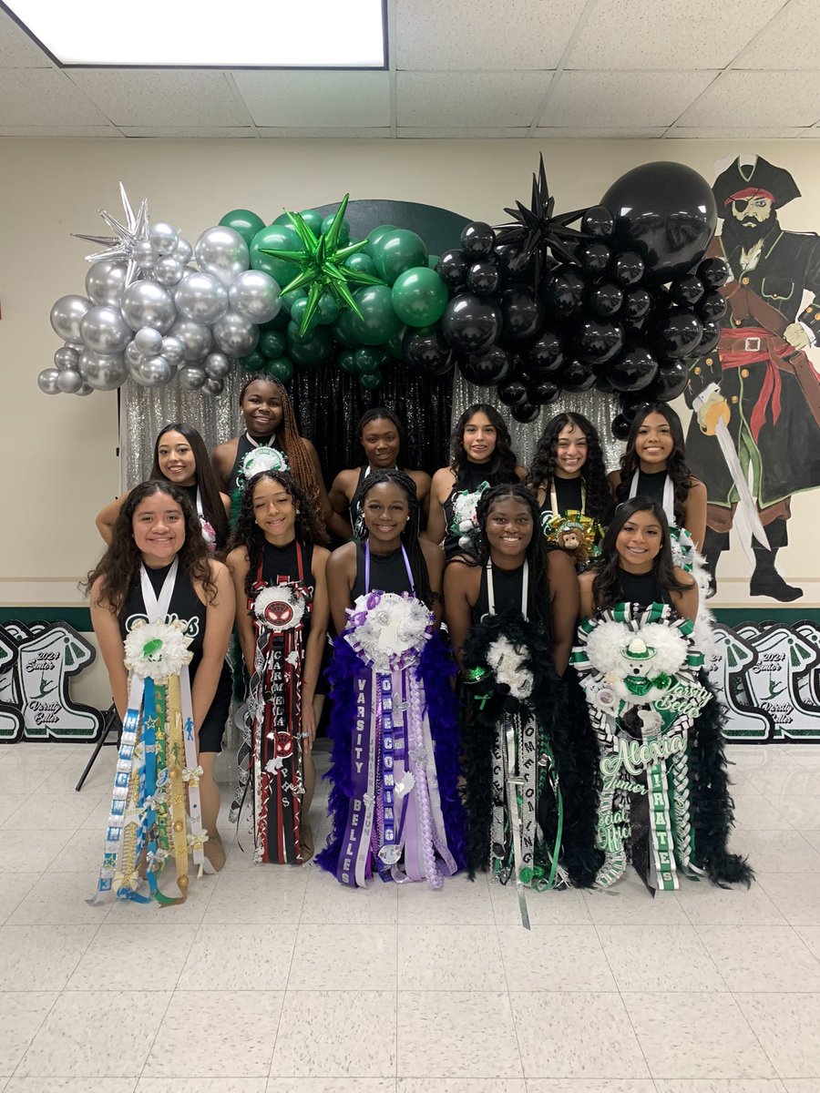 Varsity Belles tweet media