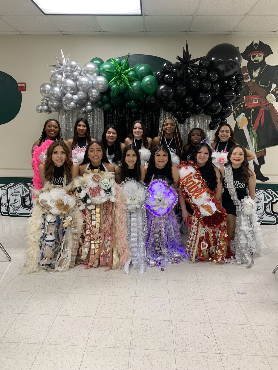Varsity Belles tweet media
