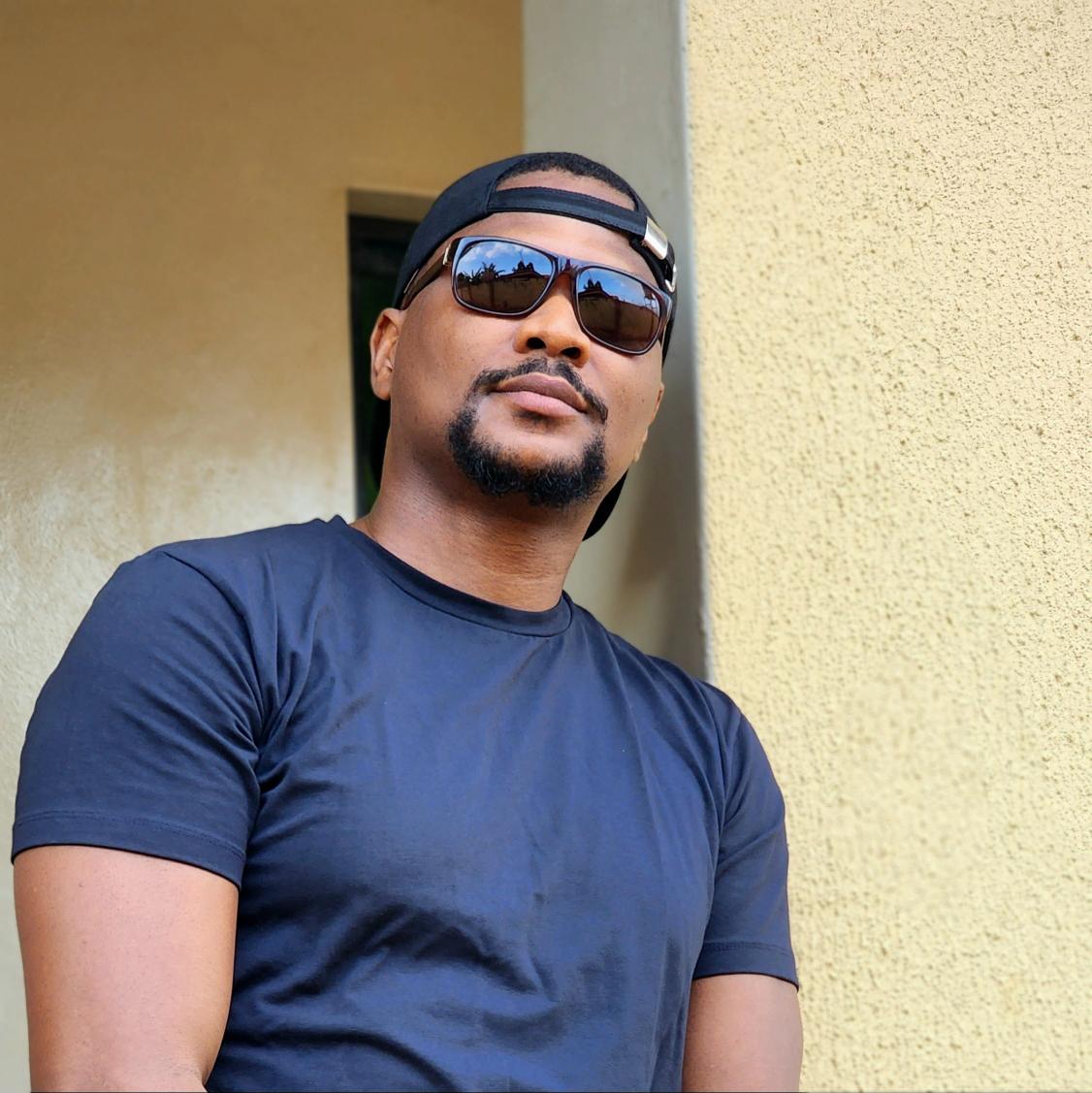 officialkeybone's tweet image. #TheHandler 

Not looking like what you have been through is a great thing, and not looking like where you come from is a remark people keep saying.

I'm from Ekiti.