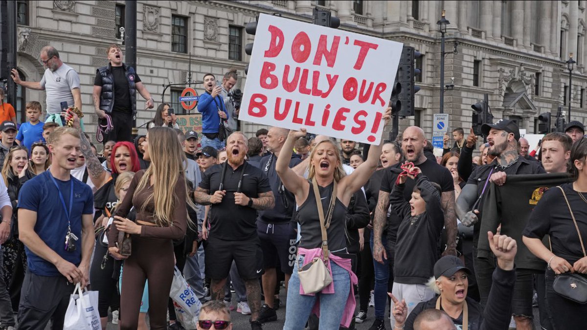 One of these protests is about the lives of one unrecognised immigrant breed of dog and one is about the lives of 60m people. The dog story is Sky’s headline news, the story about all of our futures deafeningly silent!  #RejoinEU #RejoinEUMarch @SkyNews