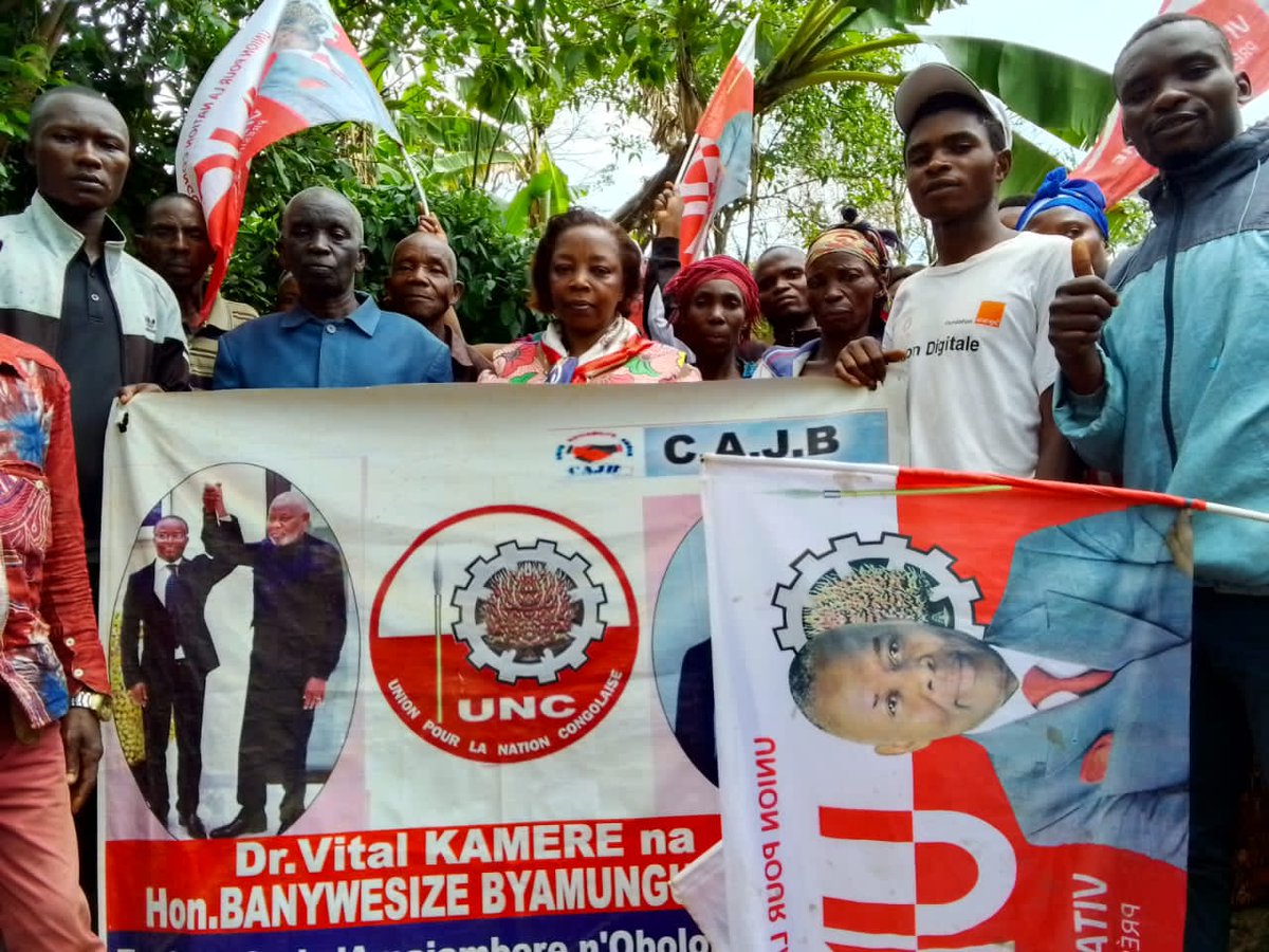 YannickNcuro243's tweet image. En core et toujours le #CAJB dans ses actions de terrain avec l'objectif  @JeacquesBanywesize ou rien. Ce samedi, 23/09/2023, la population de tubimbi centre a réaffirmé son soutien à la candidature de son fils maison JBB. @BillyKambale1 @VitalKamerhe1 @inzana_vicky

#CellCom