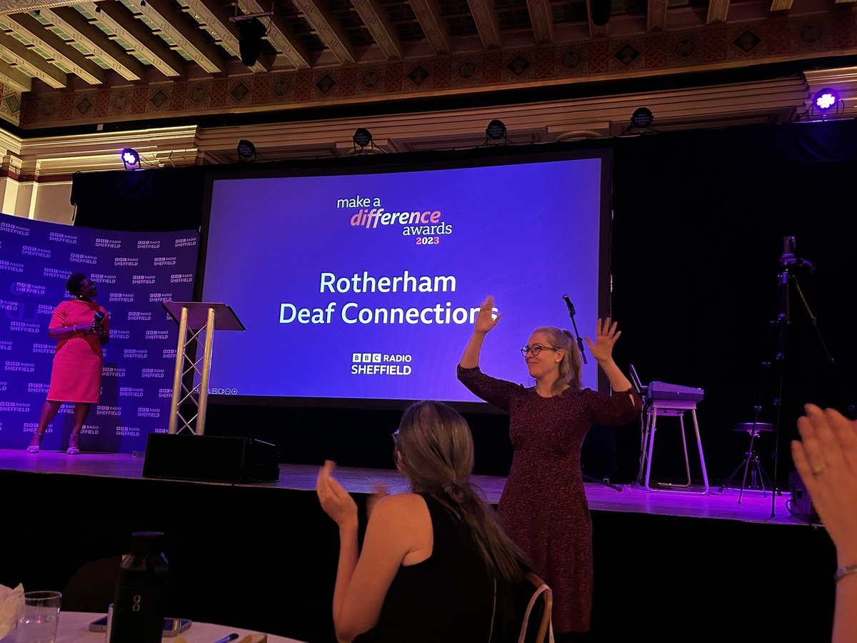 rotherhamdc's tweet photo. 💚🥰🎉Team RDC are so proud to announce that we have won the BBC Radio Sheffield, make a difference award in the Together category. 💚🥰🎉
#BBCRadioSheffield https://t.co/15Ry6EcvVc