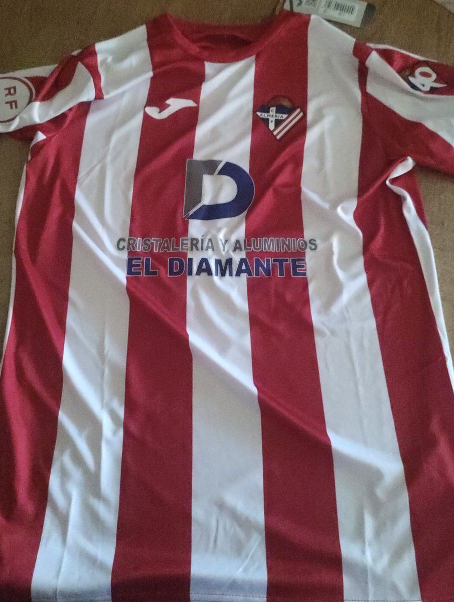 PoliAlmeria's tweet photo. 😍Mañana estrenamos equipación, y patrocinadores. Que mejor sitio que el Estadio de La Rosaleda.

¡Vente!

#MushoPoli #TerceraRFEF #Almeria #Futbol https://t.co/mEKFkEsoGa