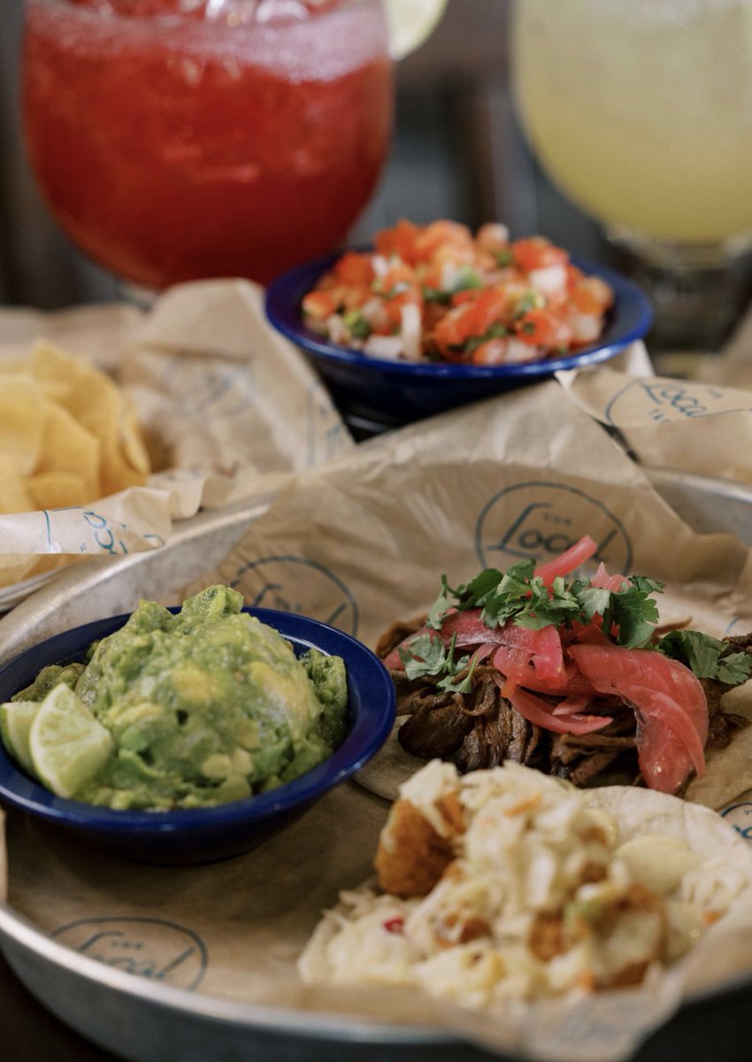 LocalTacoLEX's tweet image. Dinner plans? #tacos #lexingtonky #parentsweekend #localtacolex