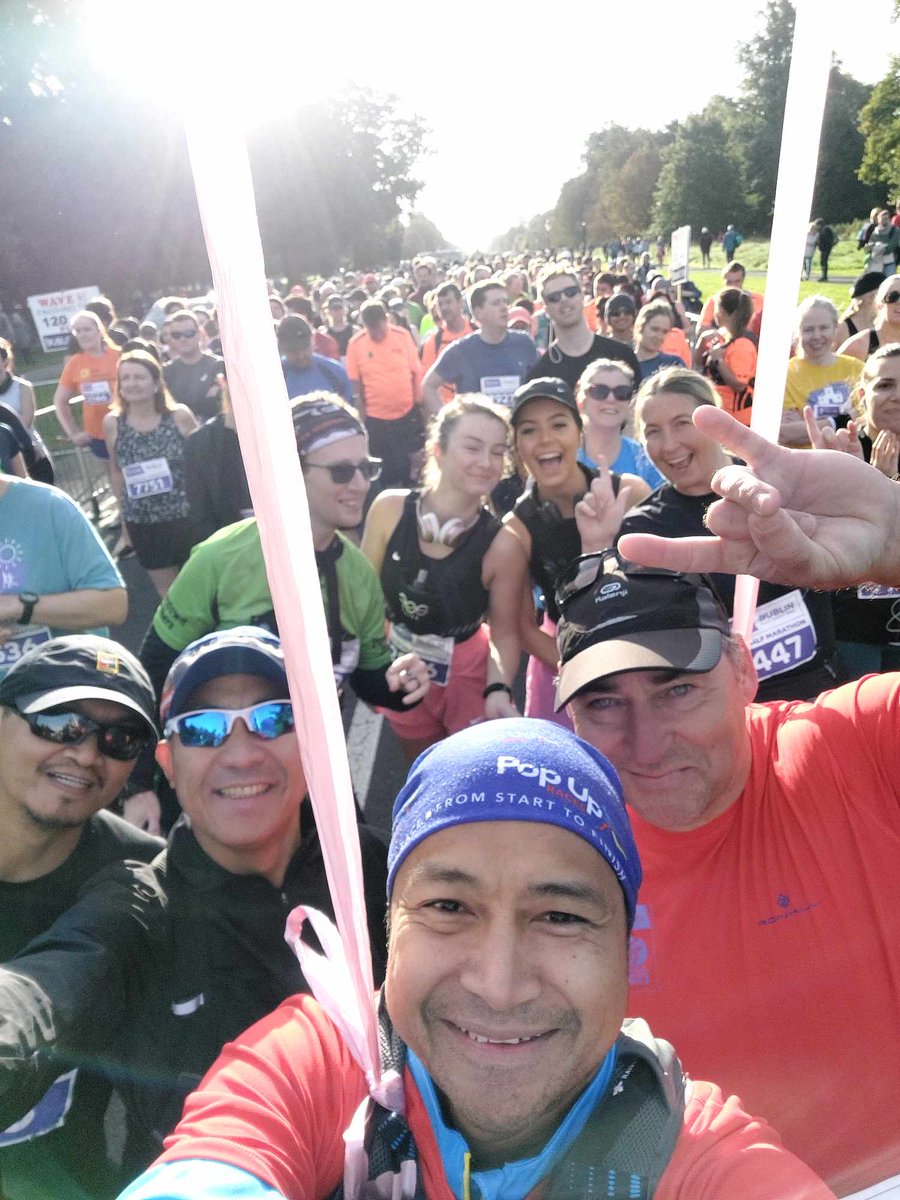 1ManAndBalloon's tweet photo. Love this job @dublinmarathon race pacer 2.30 🤟and we had a great day so much fun along the way job done 2.29.45 great to see happy runners cross the line well done to the group that tagged along 👌 huge tanks to 2.30 race pace team Celso and Edward my Filipino Brothers 🇵🇭 🇮🇪 https://t.co/tOaDfg9HF0