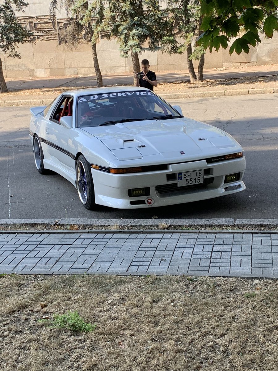 andrushaskk tweet media