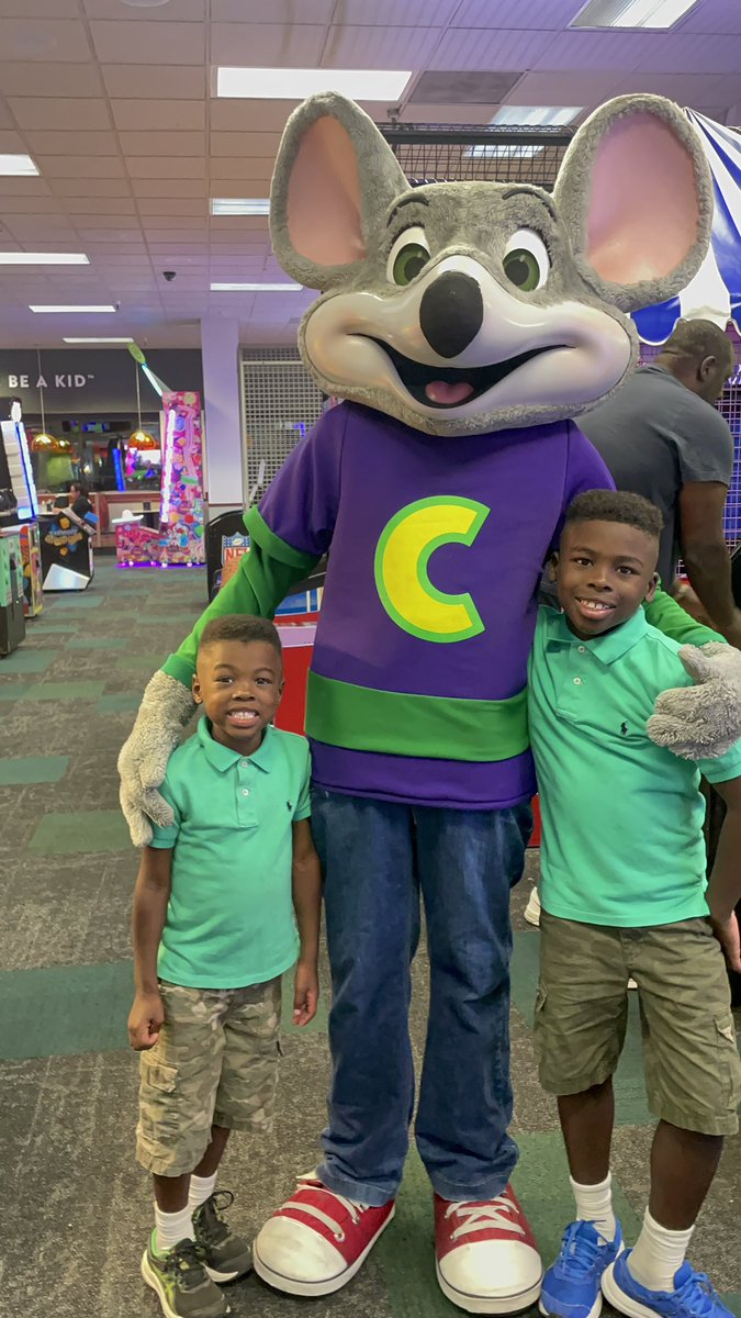 MORRA GILL tweet media