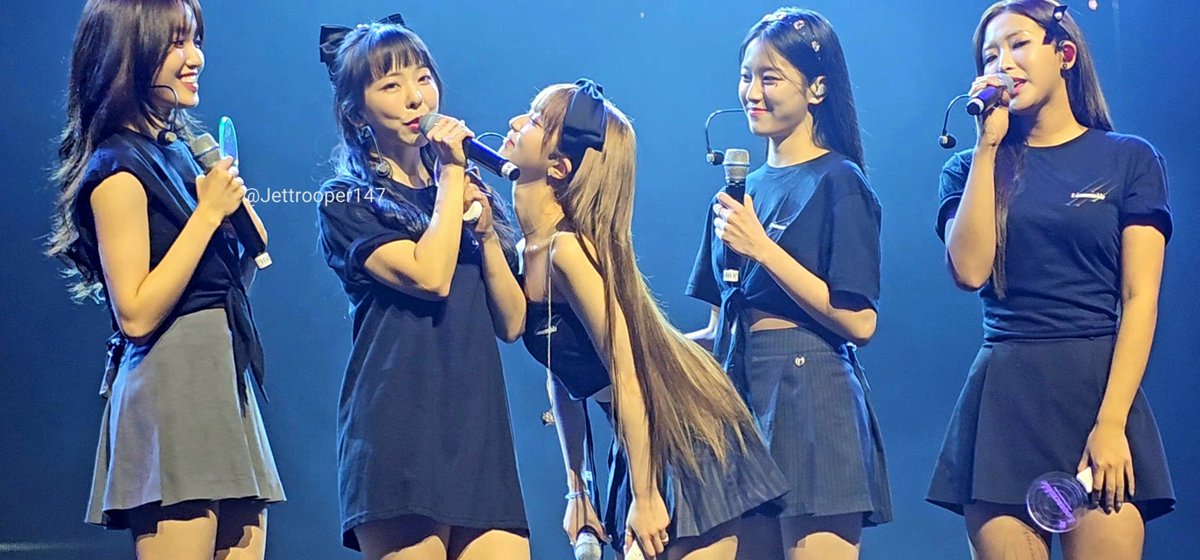 Jettrooper147's tweet photo. They are just too cute
#LOOSSEMBLE #LOOSSEMBLEDC #LOOSSEMBLEINDC
#loona
#LoossembleinUS
#Yeojin
#Gowon
#Hyunjin
#Hyeju
#Vivi https://t.co/7fL53PxL01