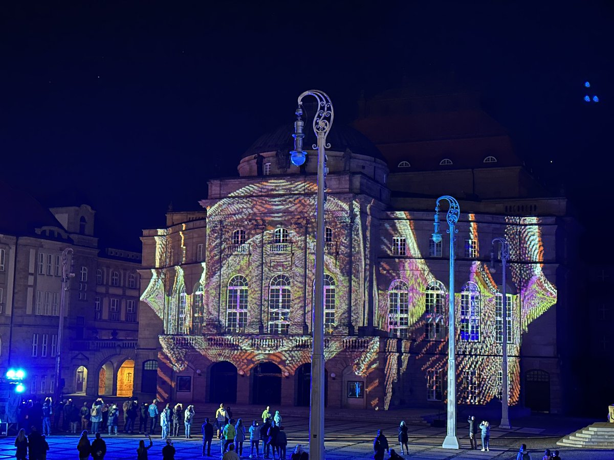 _tho_'s tweet photo. #lightourvision #chemnitz #oper https://t.co/0OPmLb8DyP
