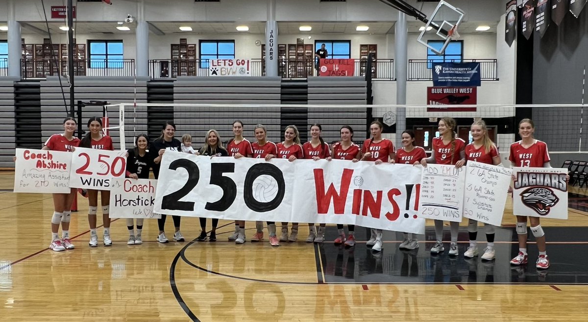 Congrats <a href="/CoachHorstick/">Jess Horstick</a> on 250 wins at BVW!!  #250 #bvwvb #gojags