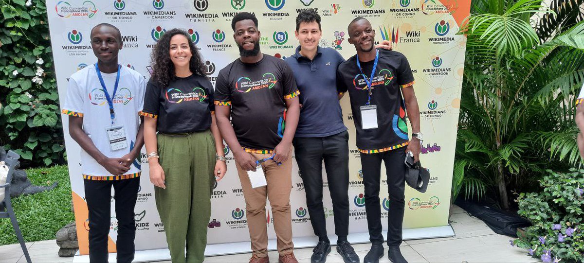 siganelie's tweet photo. Team Communication @WikiFranca,
Merci infiniment à vous. Vous avez fait un très remarquable. #Wikiconventionfr #Abidjan2023 @HandgodAbraham @afeqbc #Wikifranca https://t.co/cmuQYG5VZs