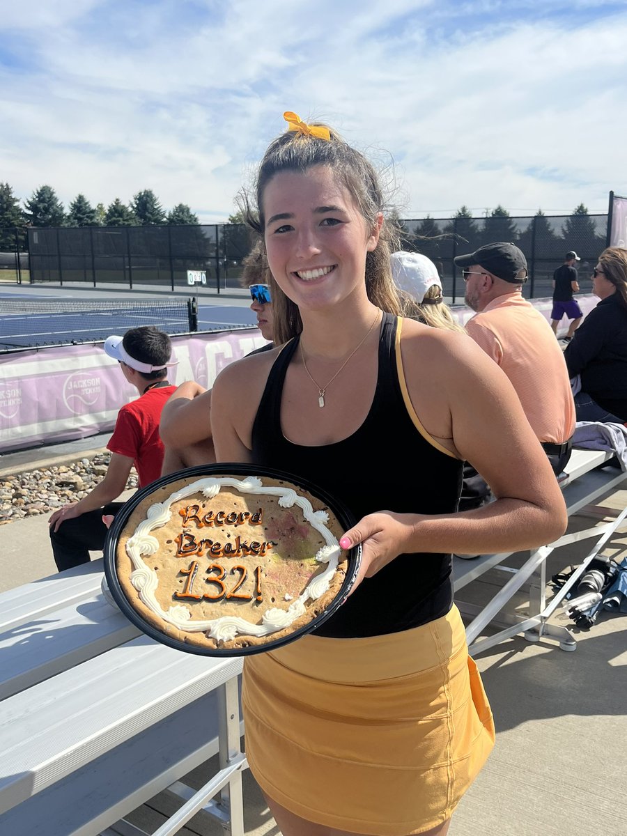 Congratulations to senior girls tennis student-athlete Tess Bucher by winning her 132nd career match today at the Federal League Tournament today.  The individual win sets the Hoover record for most career wins.  Congratulations Tess!

#GoVikings