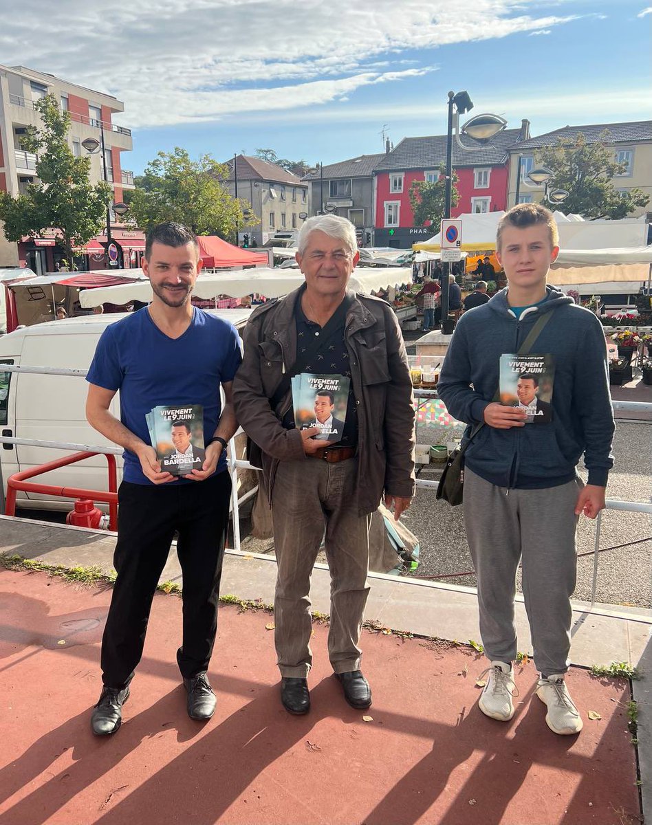 Bravo aux militants du <a href="/RN69_officiel/">Rassemblement National 69</a> présents aujourd’hui à #Lyon, #Meyzieu et #SaintPriest pour lancer la campagne des élections européennes !

#VivementLe9Juin