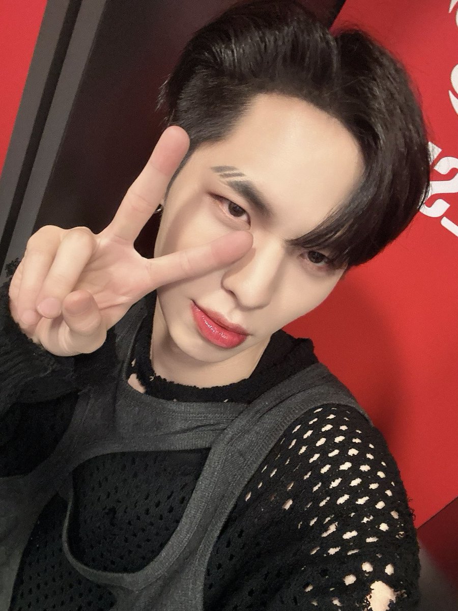 CIX_twt's tweet photo. 오늘도 행복했다💙

#CIX #FIX #BX #이병곤 #병곤 #평픽사💙 https://t.co/CgPvrH8znI