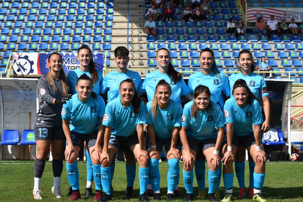 pjparejo's tweet photo. Esta tarde el @FeminasDBFC ha conseguido la primera victoria en la Liga Nacional de 3a RFEF... Victoria histórica y convencido que será la primera de muchas... las cosas no ocurren por casualidad... Muchísimas Felicidades!!! #DonBenitoTeEmpuja https://t.co/mdXO4uSK4D