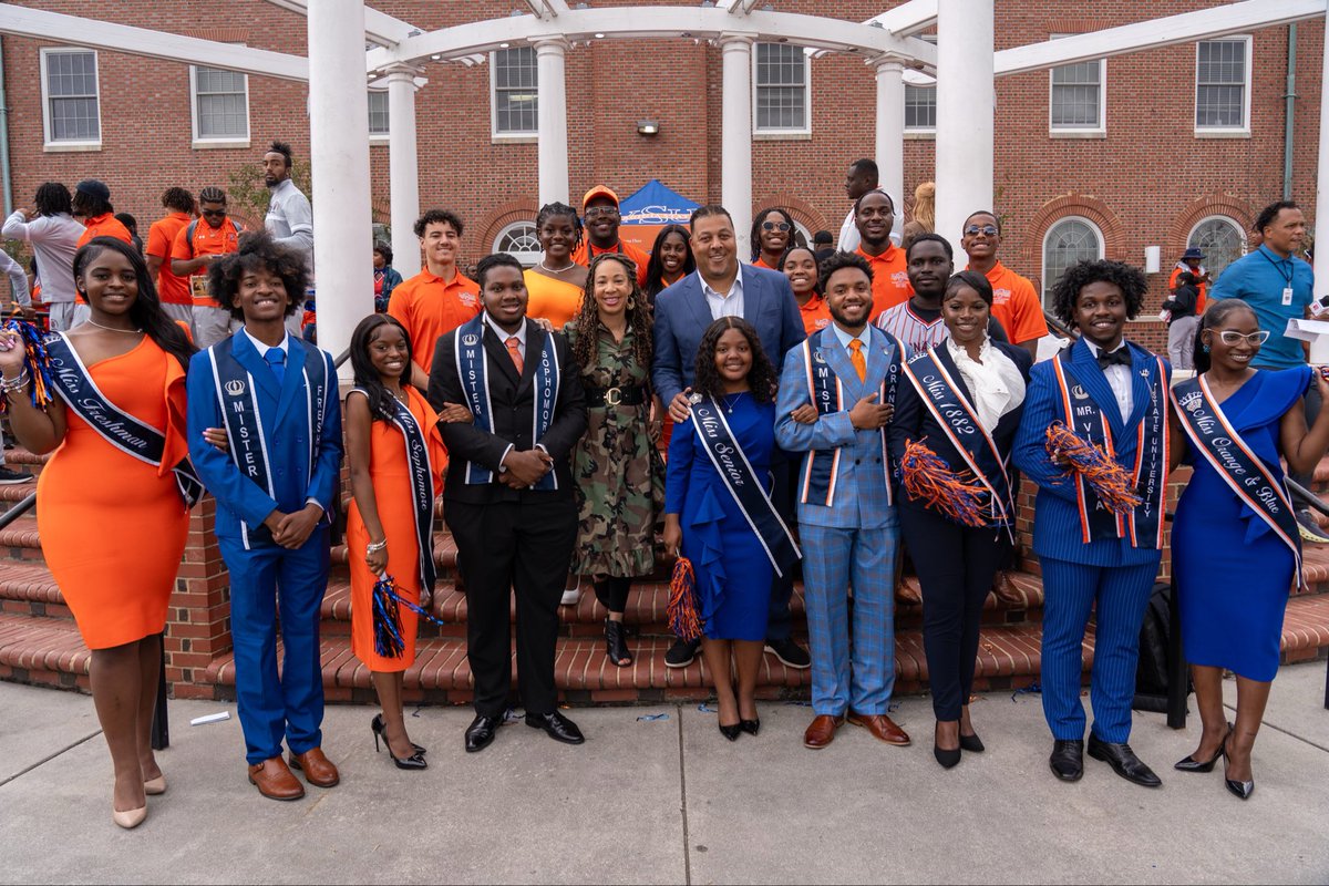 Black College Live (@blkcollegelive) on Twitter photo This is how you kick off the season! Thank you @vsu_1882 for an incredible experience in Petersburg! π§‘π #woowoos #TrojanExplosion #VSUfootball #Trojans #hbcupride
Watch #BlackCollegeLive from #VirginiaState now!
youtu.be/taPbulZtNpo
π₯ <a href="/LyvertMedia/">Jarvis Jackson</a> This is how you kick off the season! Thank you @vsu_1882 for an incredible experience in Petersburg! π§‘π #woowoos #TrojanExplosion #VSUfootball #Trojans #hbcupride
Watch #BlackCollegeLive from #VirginiaState now!
youtu.be/taPbulZtNpo
π₯ <a href="/LyvertMedia/">Jarvis Jackson</a>