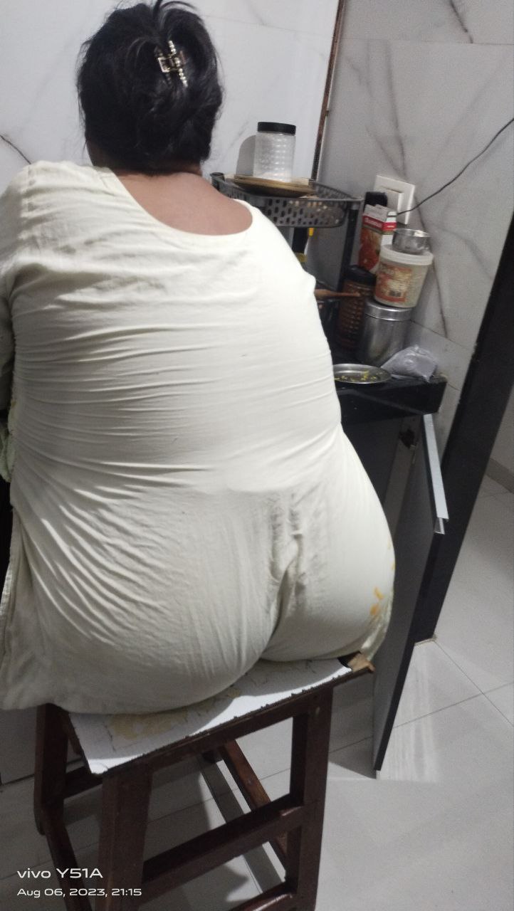 lucifer morningstar on X: Mom ki gand dekh ka humesha tight he rahata hai  lund mera t.cofACRAHJtgI  X