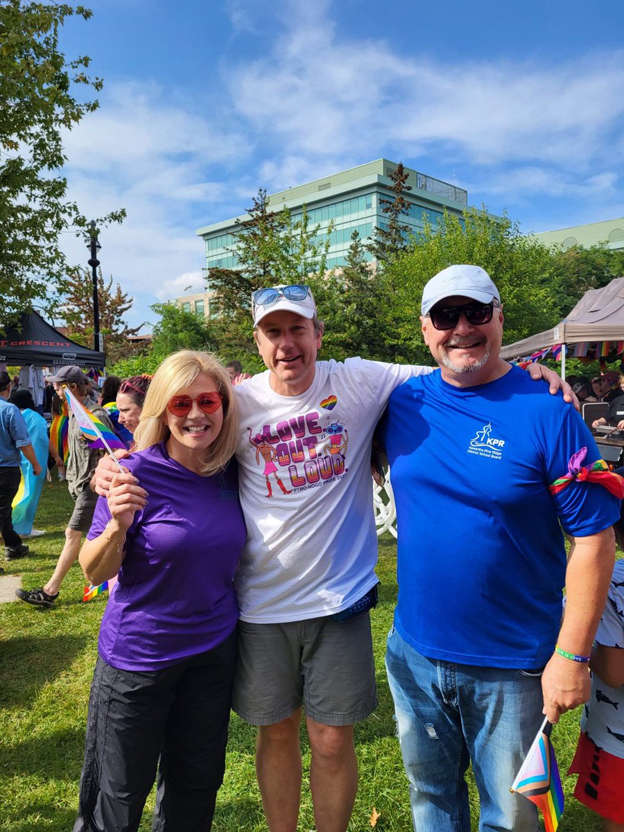 KPRDSB showed great PRIDE today at the Peterborough-Nogojiwanong Pride Parade! <a href="/kprschools/">KPRDSB</a> <a href="/rita_russo/">Rita Russo</a> <a href="/steverussell074/">Steve</a> <a href="/kpr_equity/">KPR EDI</a> @OSSTF14